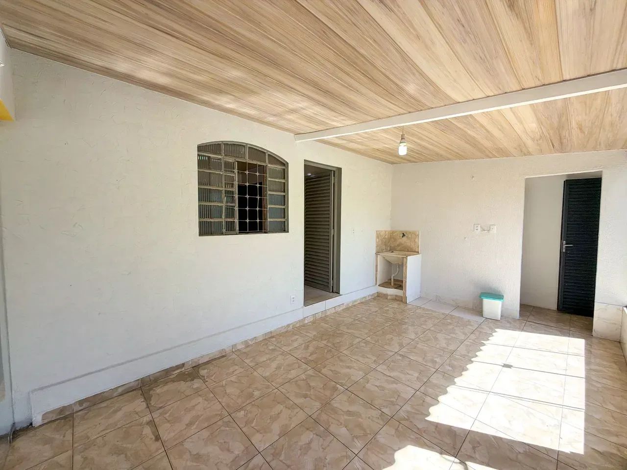 Casa com 4 quartos no Parque Amazônia - Goiânia - GO - Foto 3