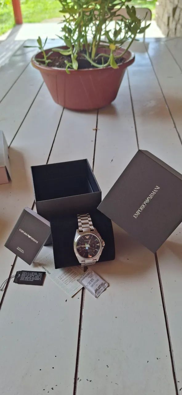 Vendo relógio Armani