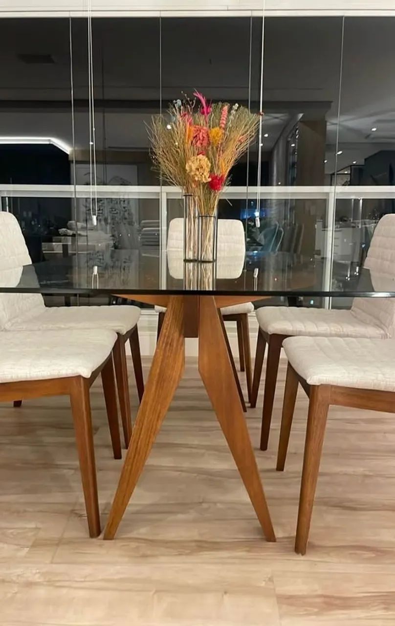 Mesa de madeira com tampo de vidro - Foto 4