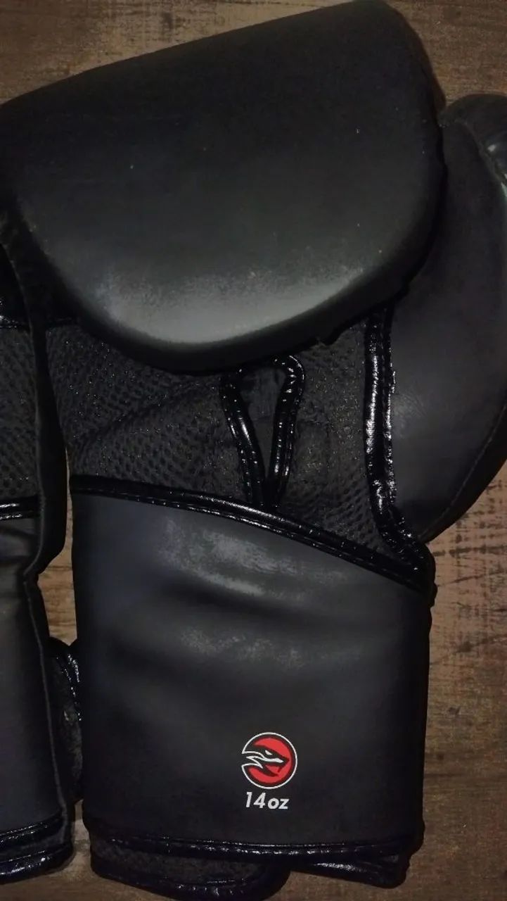 luva de muay thai/kickboxing + 2 pares de bandagens. - Foto 2