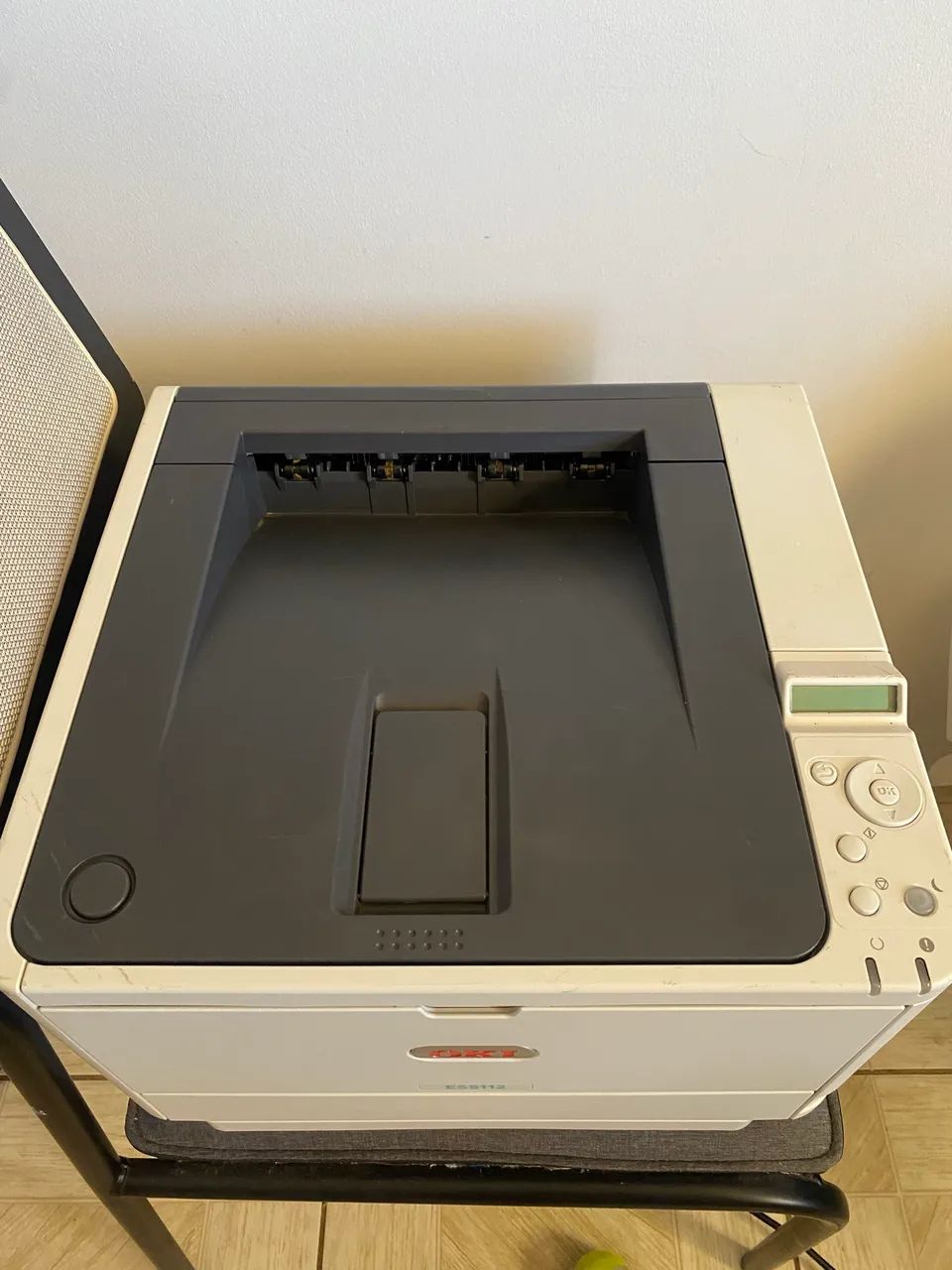 Impressora laser OKI ES5112 monocromática  - Foto 4
