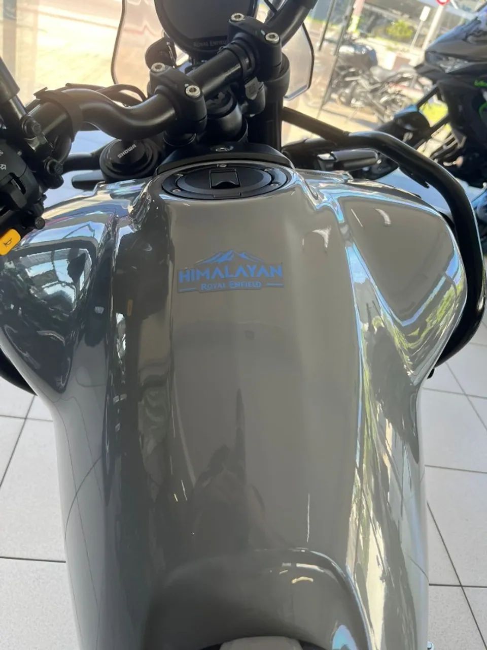 ROYAL ENFIELD HIMALAYAN 2026 - Foto 9