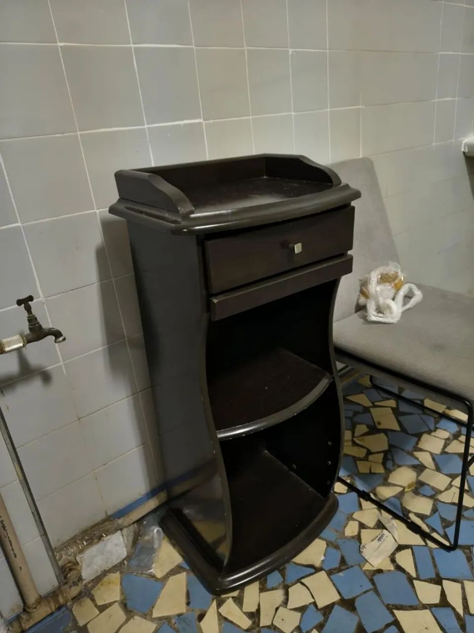 Cômoda com gaveta
