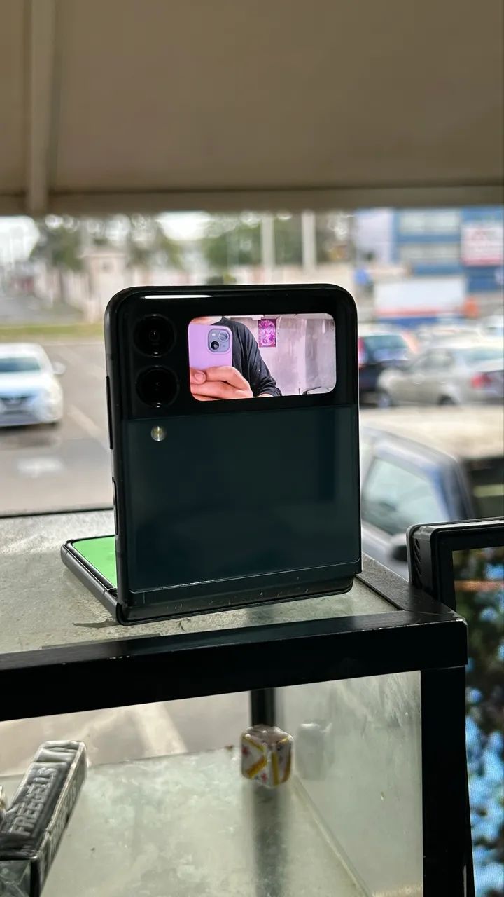galaxy Z flip 3 5g 256g - Foto 2