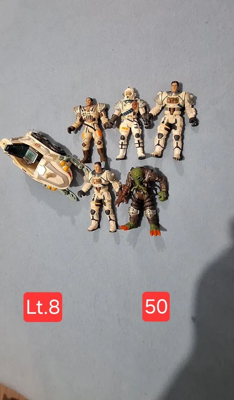 Brinquedos variados lote 8