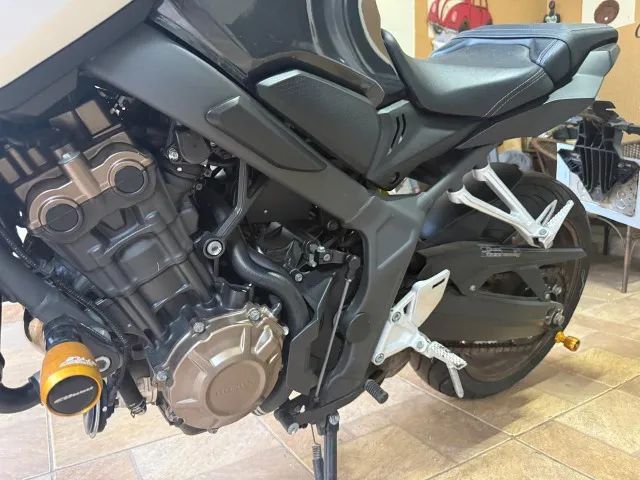 CB 650R - Foto 4