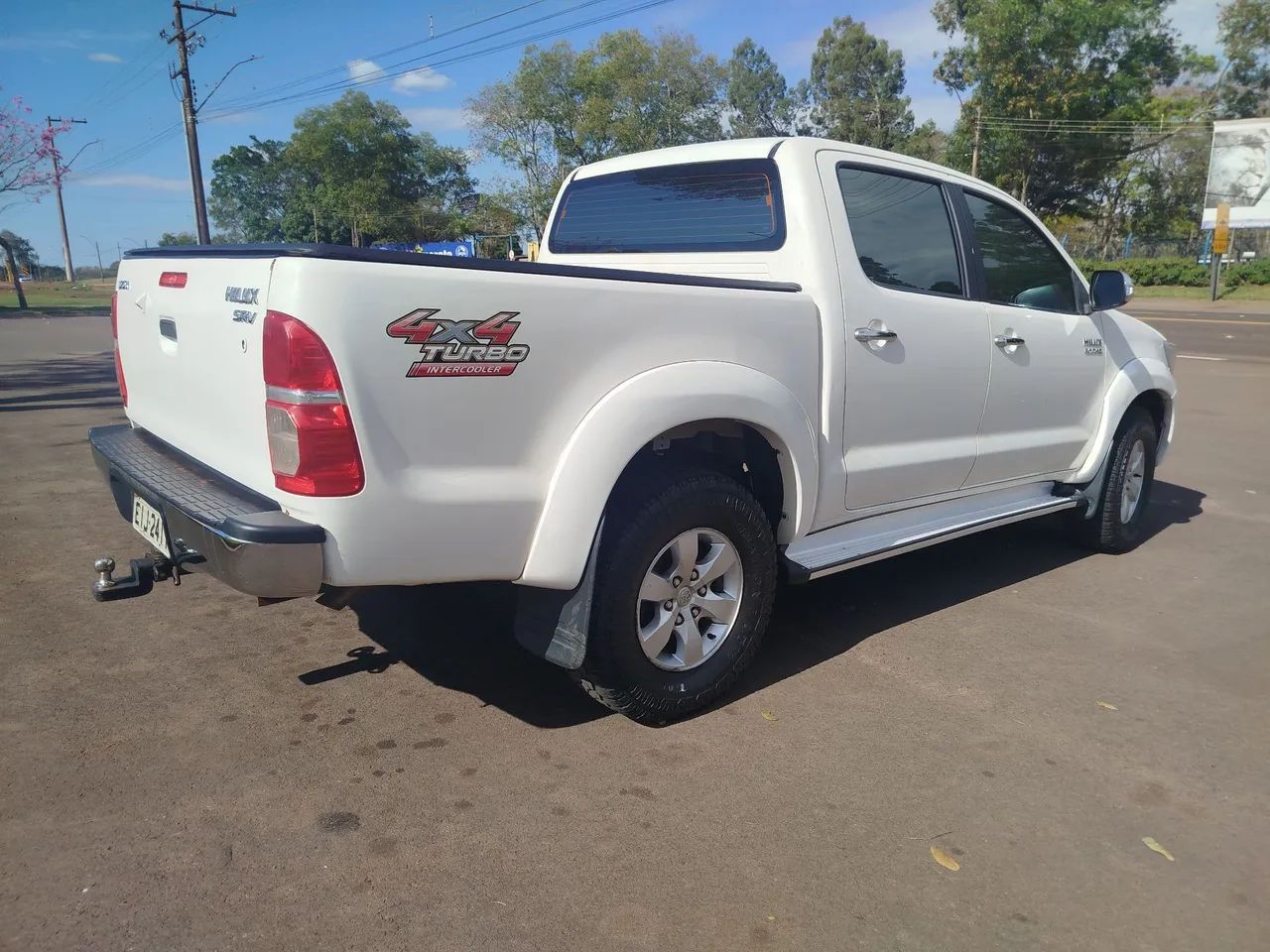 Toyota Hilux CD SRV D4-d 4X4 3.0 TDI Diesel AUT 2012 - Foto 3