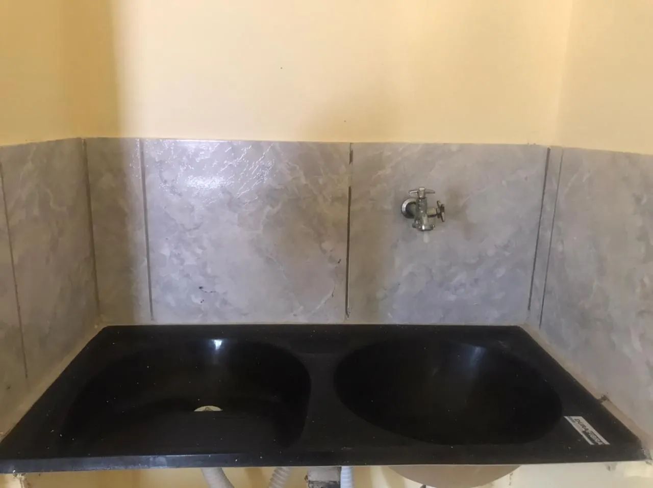 Vila de casas, bem localizada, ja locadas - Foto 4