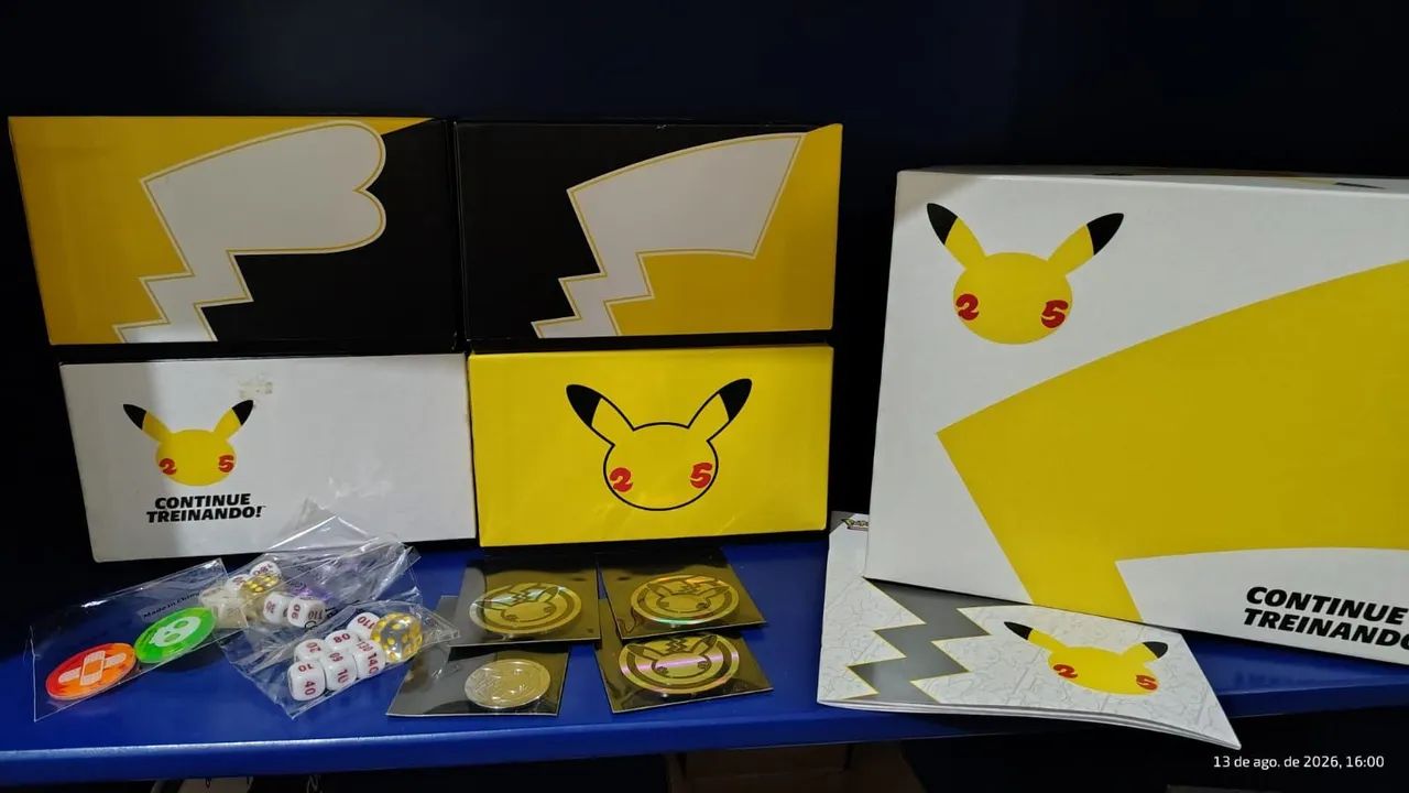 COLEÇÃO POKÉMON CELEBRAÇÕES 25 ANOS COMPLETA