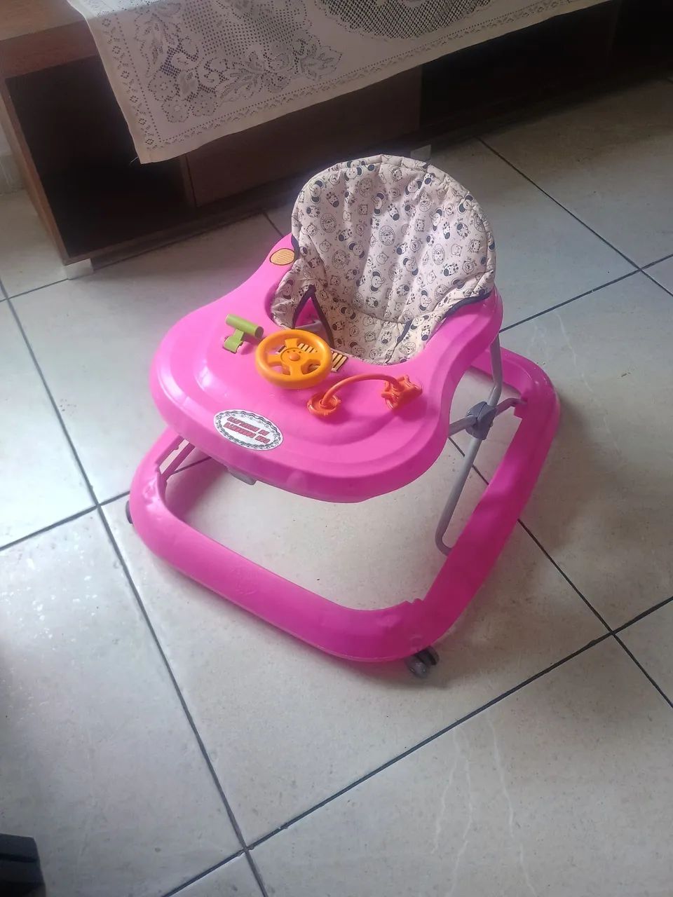 Kit banheira,carrinho de bebê e andador - Foto 2