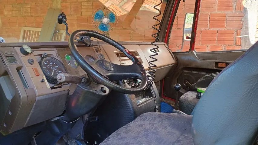 MB 709 baú  - Foto 4
