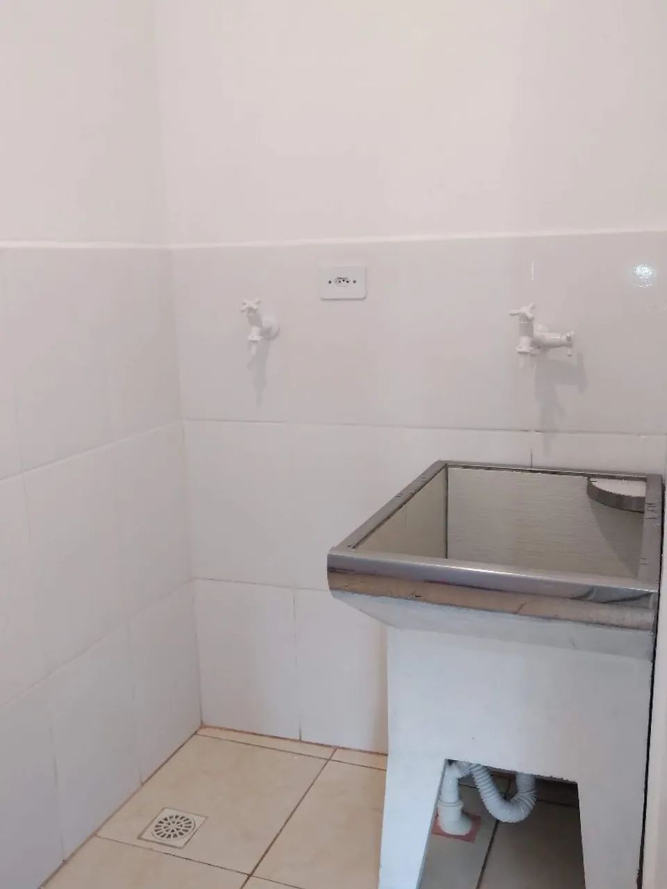 KITINETE NO COQUEIRAL  PARA UMA MOÇA  - Foto 3