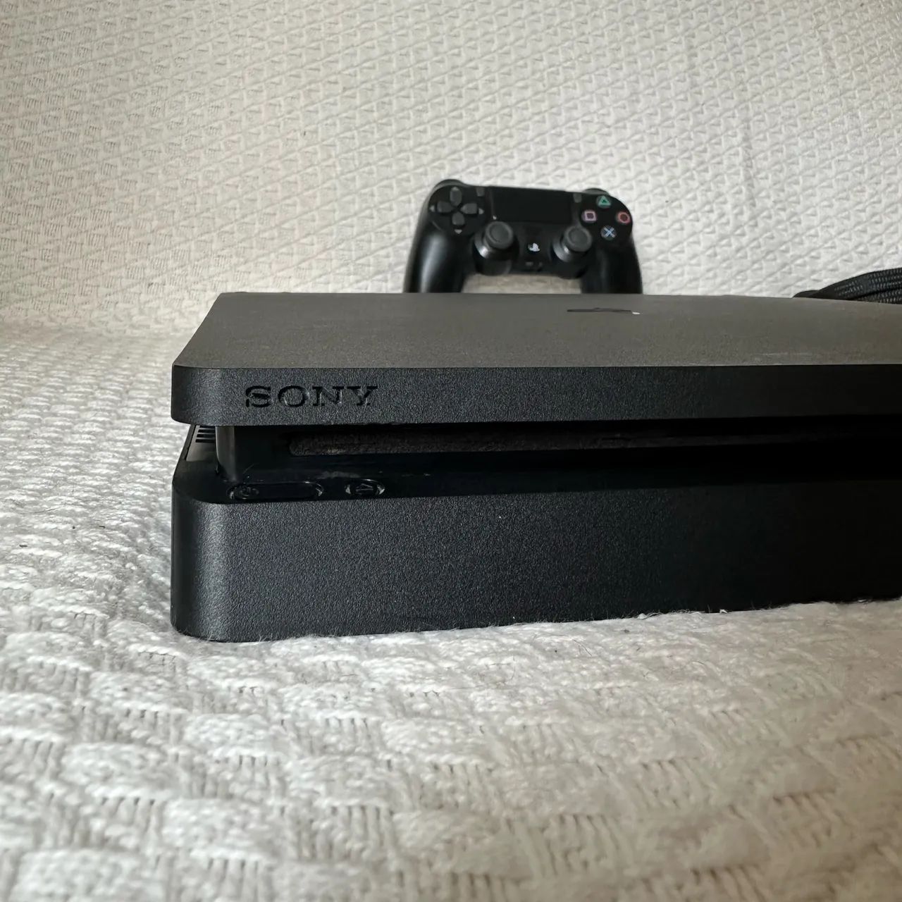 Ps4 slim de 1 tera - Foto 2