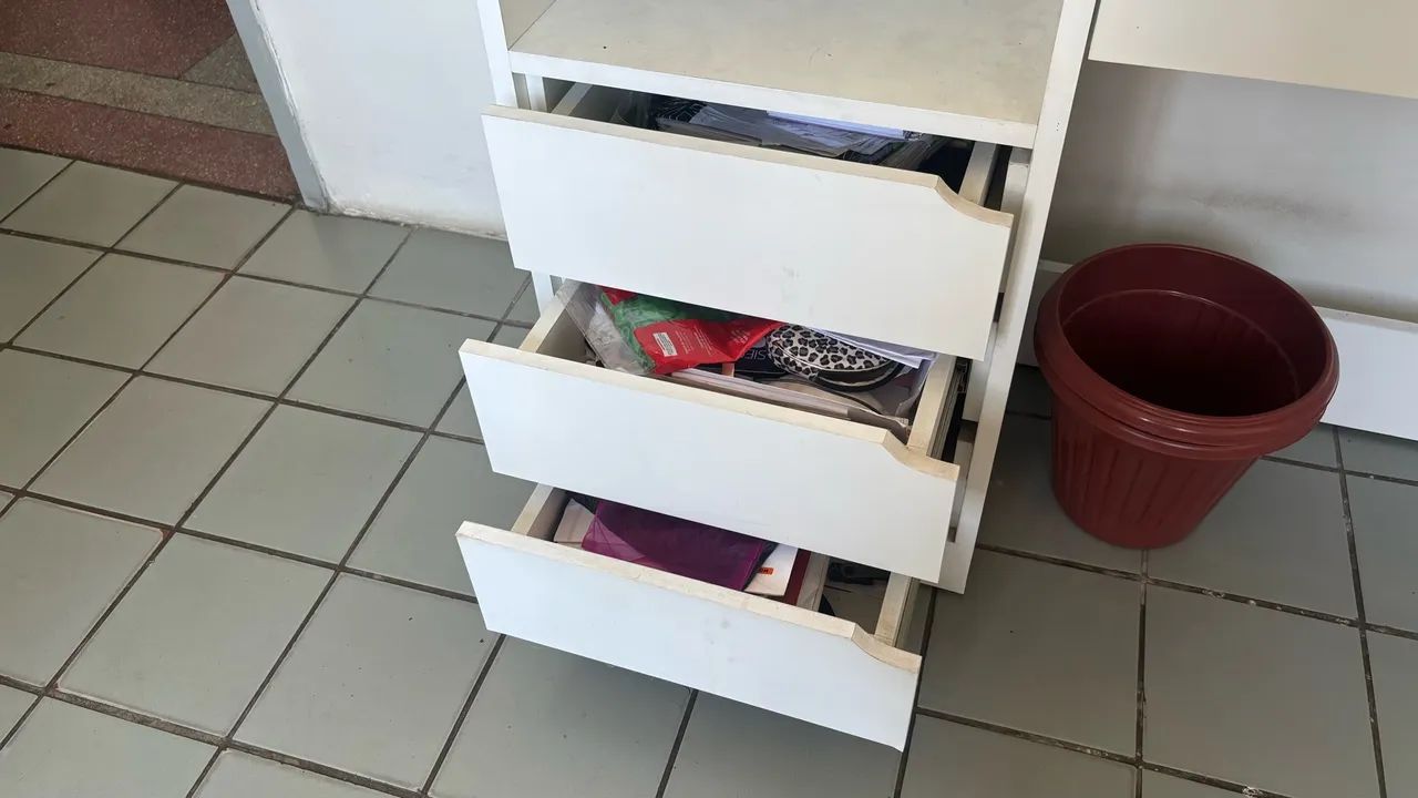 Penteadeira/ escrivaninha - Foto 4