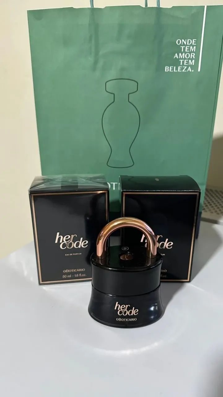 HER CODE (PERFUME FEMININA)