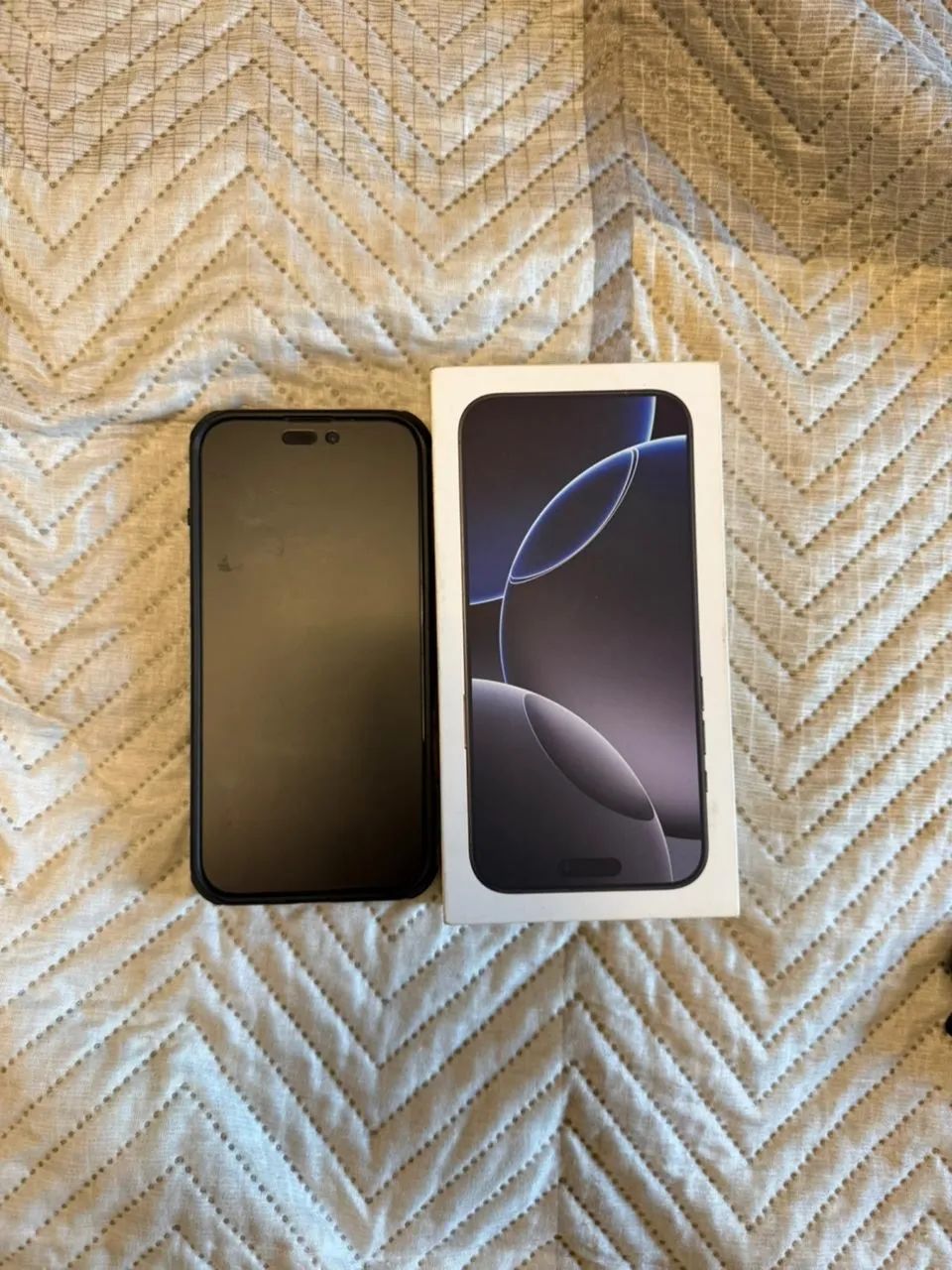 iPhone 16 pro Max 256g, 93% de bateria, lacrado! - Celulares e