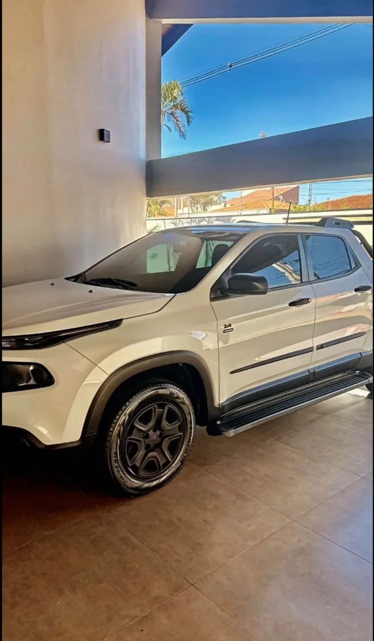 Fiat Toro Freedom 2.4 16V Flex Aut. 2017 - Foto 4