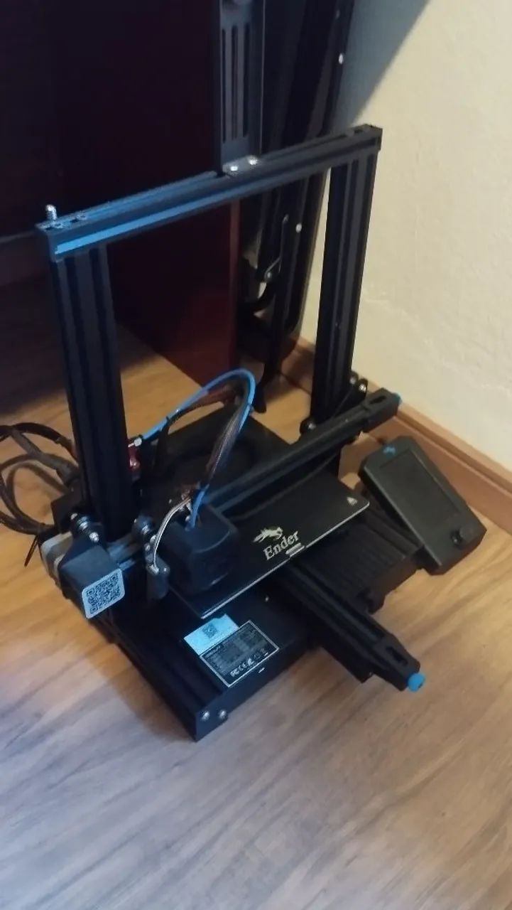 Impressora 3D Creality Ender 3v2 (com upgrades nas peças) - Foto 2