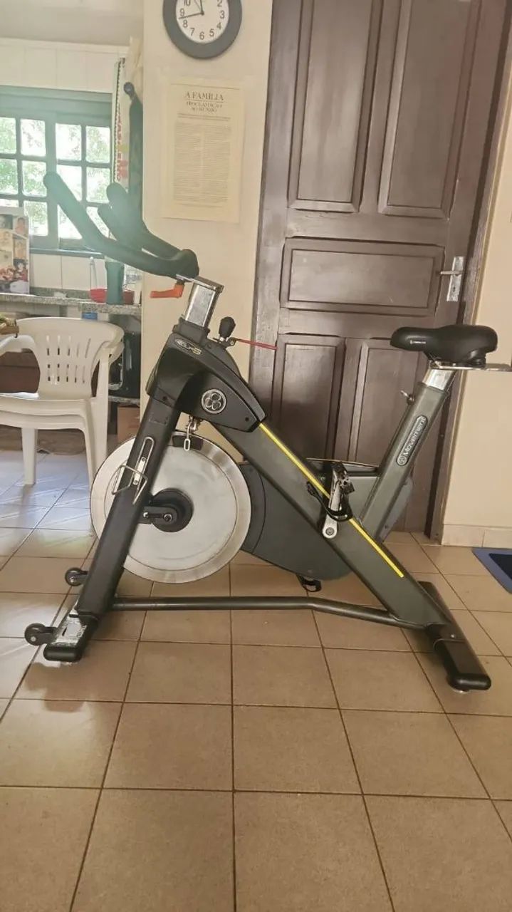 Bicicleta Ergométrica Spinning Profissional Alta Qualidade - Foto 2