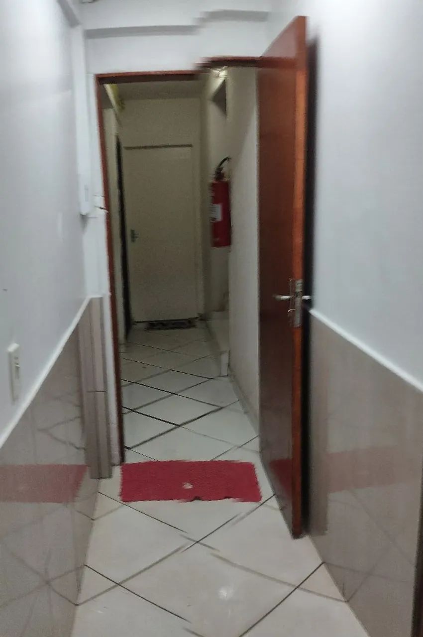 Vendo apartamento no polo de modas Guará lote escriturado aceito carro como parte do - Foto 8