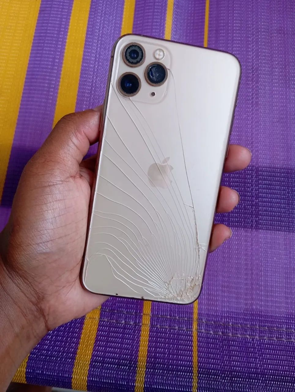 iPhone 11 Pro 256G - Foto 3