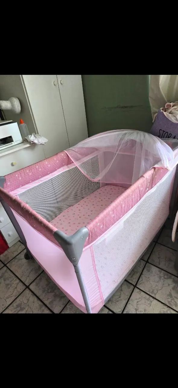 Berço infantil com colchão