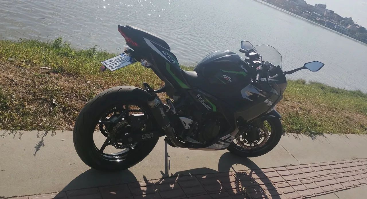 Kawasaki Ninja 400 - Foto 2