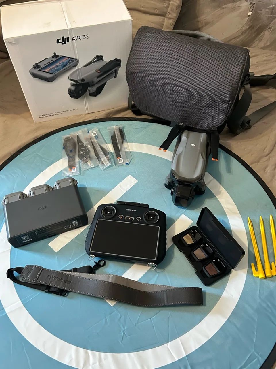 DJI AIR 3s  FLY MORE RC2 - Foto 3