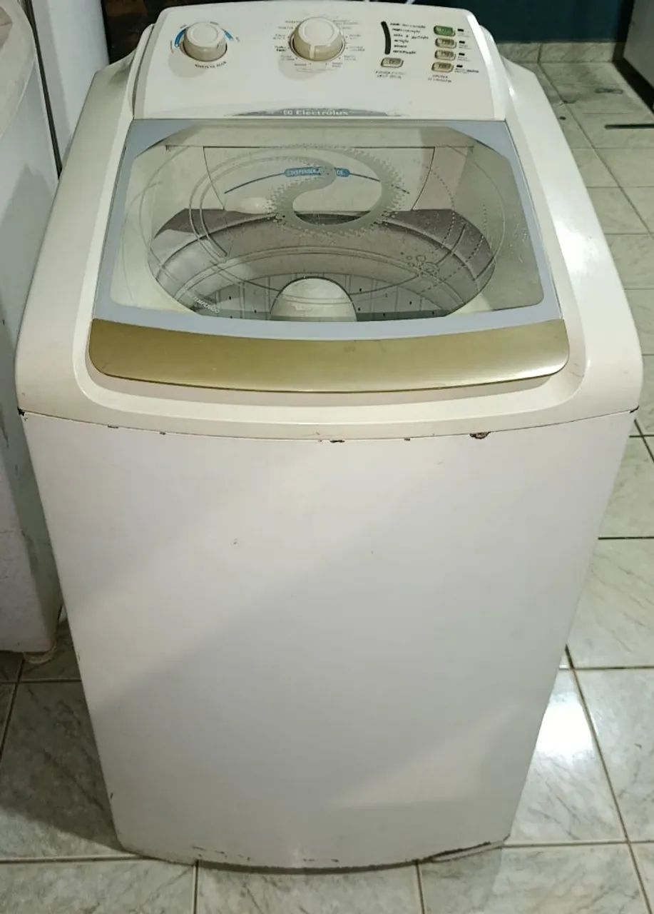 Máquina de lavar roupas 10kg leia o anúncio 