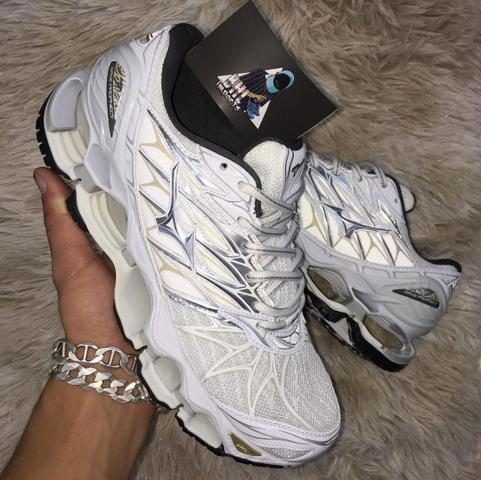 Mizuno pro 7 branco