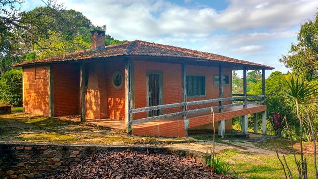 Chácara 4200 m² Atibaia Ac. Permuta. Cód. JEB-9