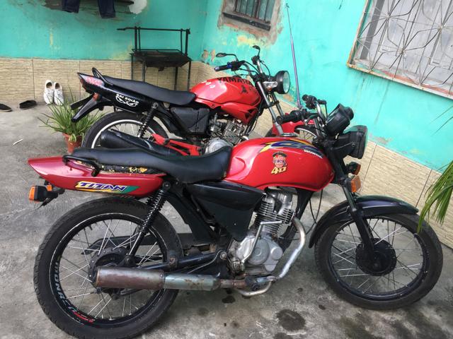 Moto em ótimo estado tenho documentos apenas venda ! - Foto 4
