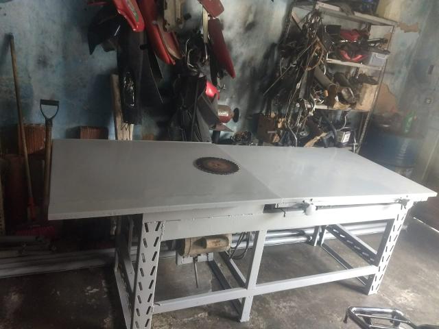 Mesa para cortar madeira (PREÇO A NEGOCIAR) - Foto 5