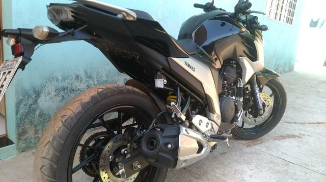 Passo Ágil Moto Yamaha 250 Fazer Blueflex ano 2018/2019 Novinha - Foto 3