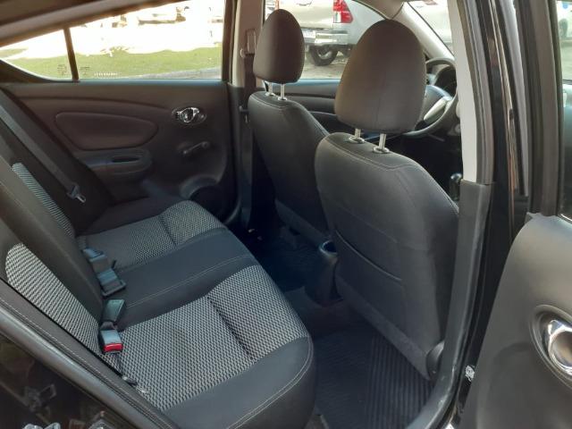 Nissan Versa 1.6 SV manual - estado de novo - Foto 8