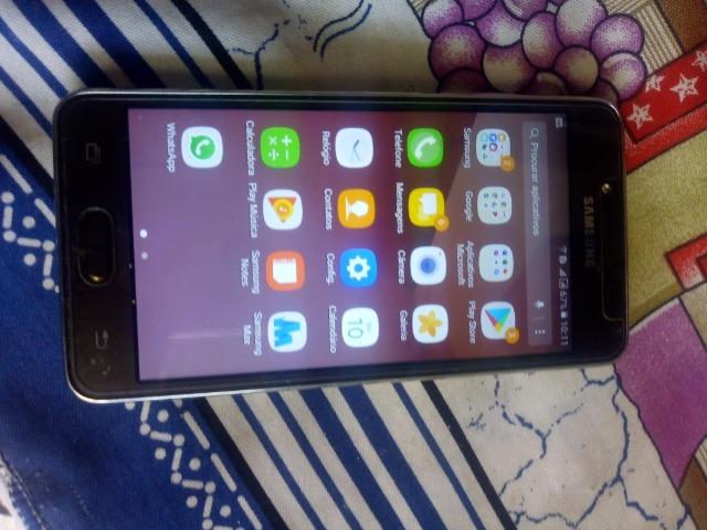 Celular j2