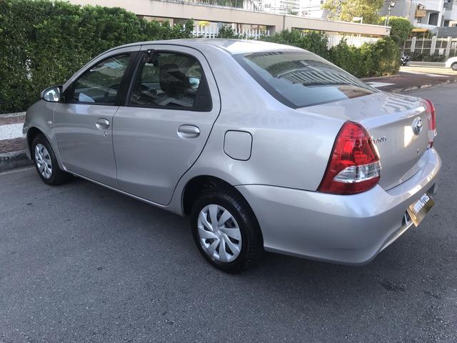 Etios XS 1.5 Sedan 2017/2018 Automático - Foto 6