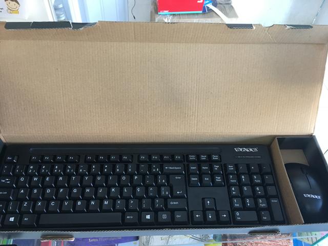 Teclado e mouse sem fio