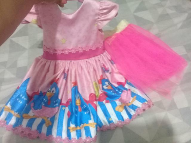 Vestido galinha pintadinha