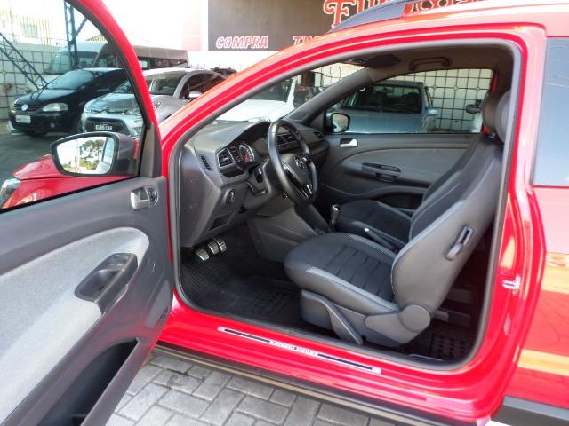 VW Saveiro Cross Dupla 2017 5 Lugares 1.6 Flex MSI - Foto 11