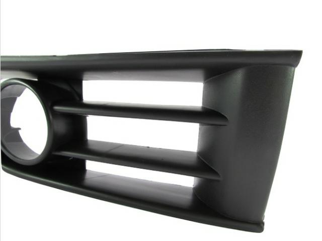 Grade Moldura Farol Milha Polo 2003 A 2006 Direito Com Furo - Foto 3