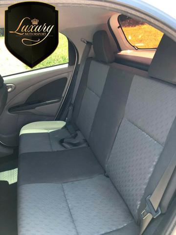 Toyota Etios 2013 HB 1.5 XLS - Foto 8