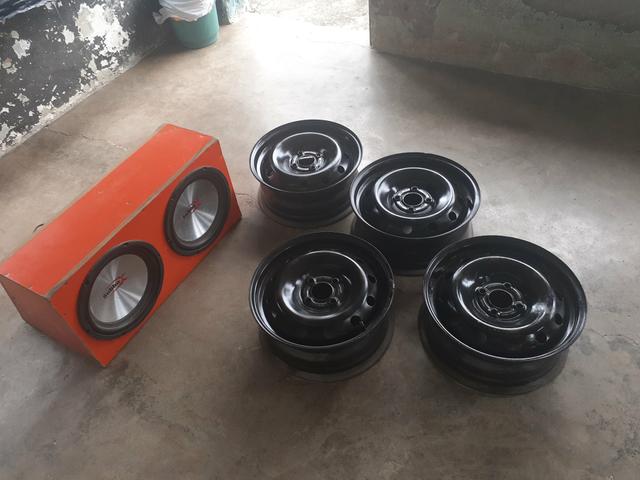 Caixa e rodas