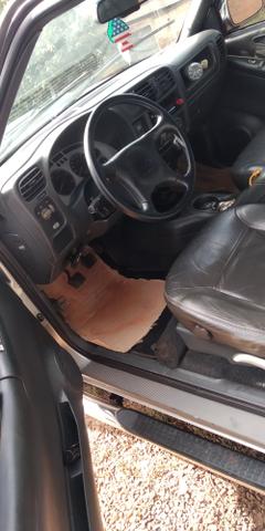 Vendo s10 tornado 4x2 2.8 diesel - Foto 8