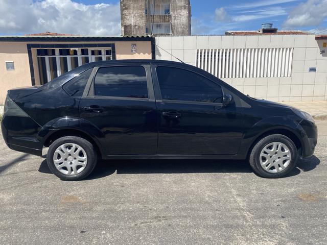 Fiesta SE 1.6 sedan completo manual chave reserva - Foto 9