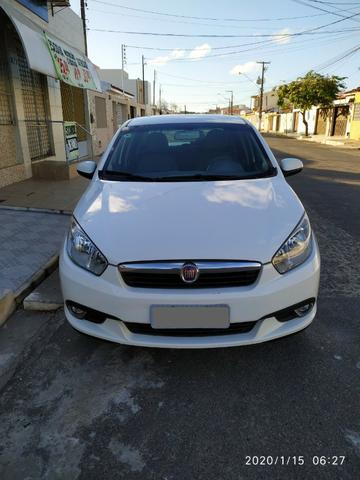 Fiat Grand Siena 1.6 16v Essence Manual FLEX 2015 - Foto 14