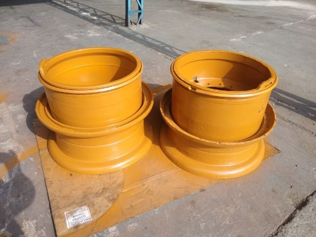 Rodas Para Pá Carregadeiras - Foto 4