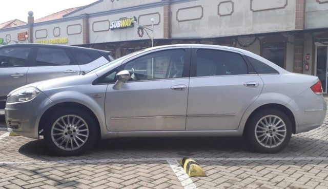 FIAT LINEA DUALOGIC ESSENCE 1.9 16V