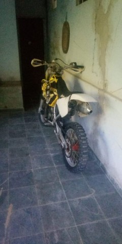 MOTO TRILHA