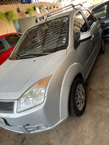 FIESTA HATCH 1.6 COMPLETO